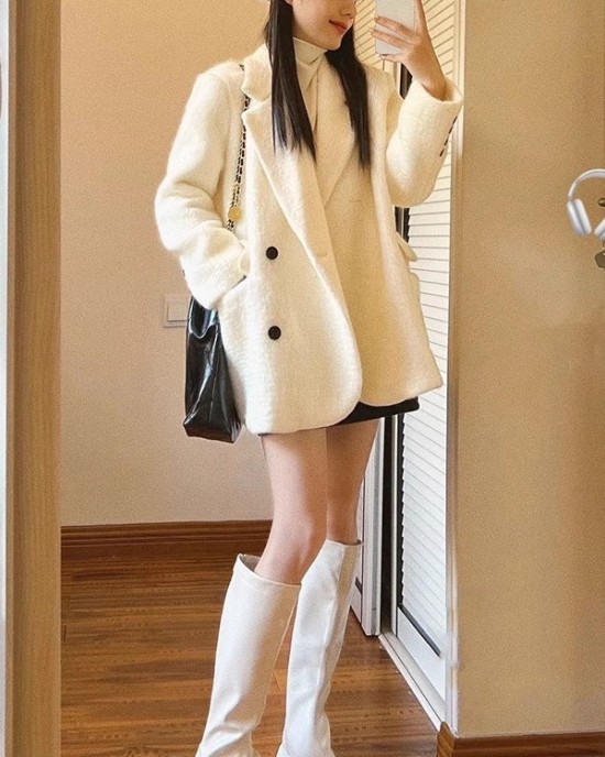 Fashionable and sophisticated suit jacket for women's autumn/winter 2023 mid length white woolen coat